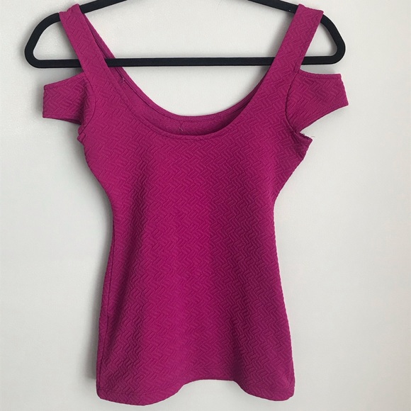 Chandail Guess 💓 - Picture 2 of 6